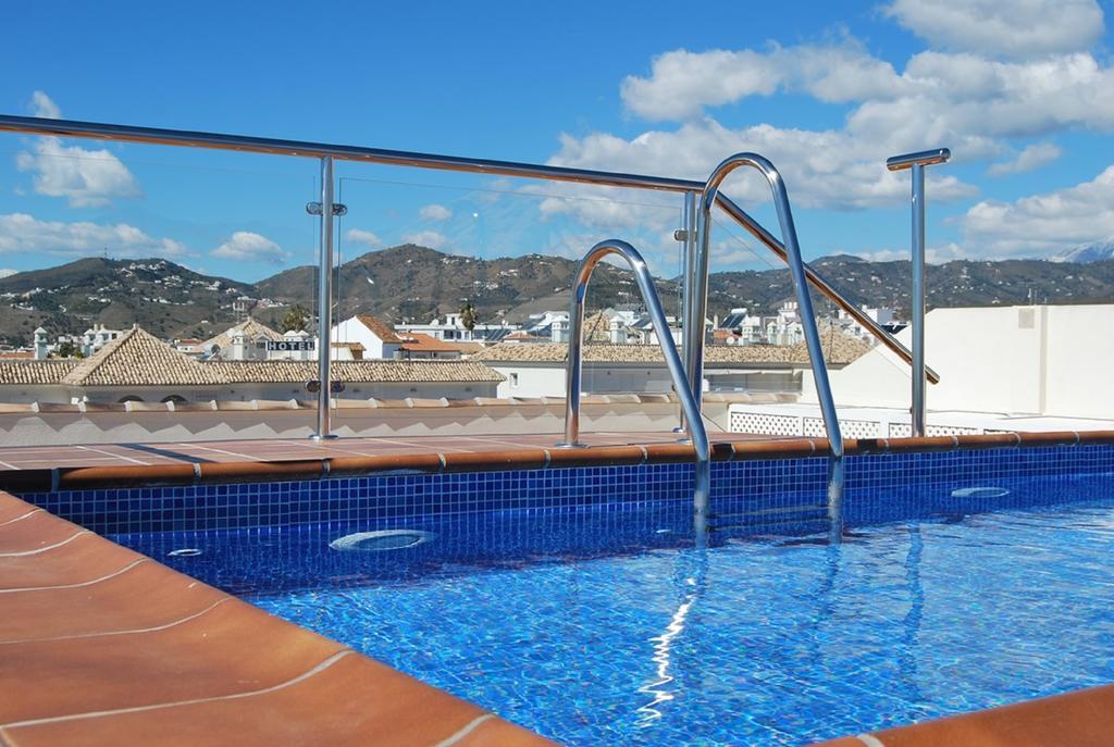 Apartamentos Plaza ネルハ エクステリア 写真