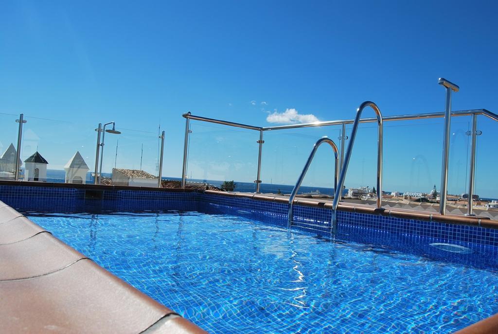 Apartamentos Plaza ネルハ エクステリア 写真