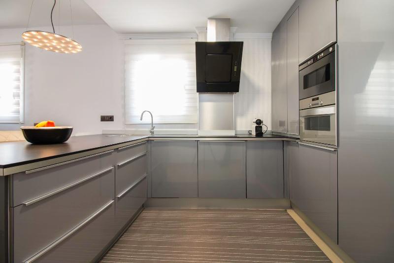 Apartamentos Plaza ネルハ エクステリア 写真